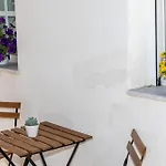 Mary Jo's Apartament